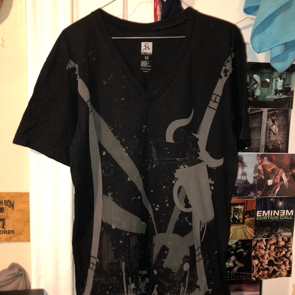 Kallusive T Shirt Medium Like New